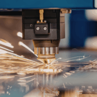 fabricación a medida vs solución estándar